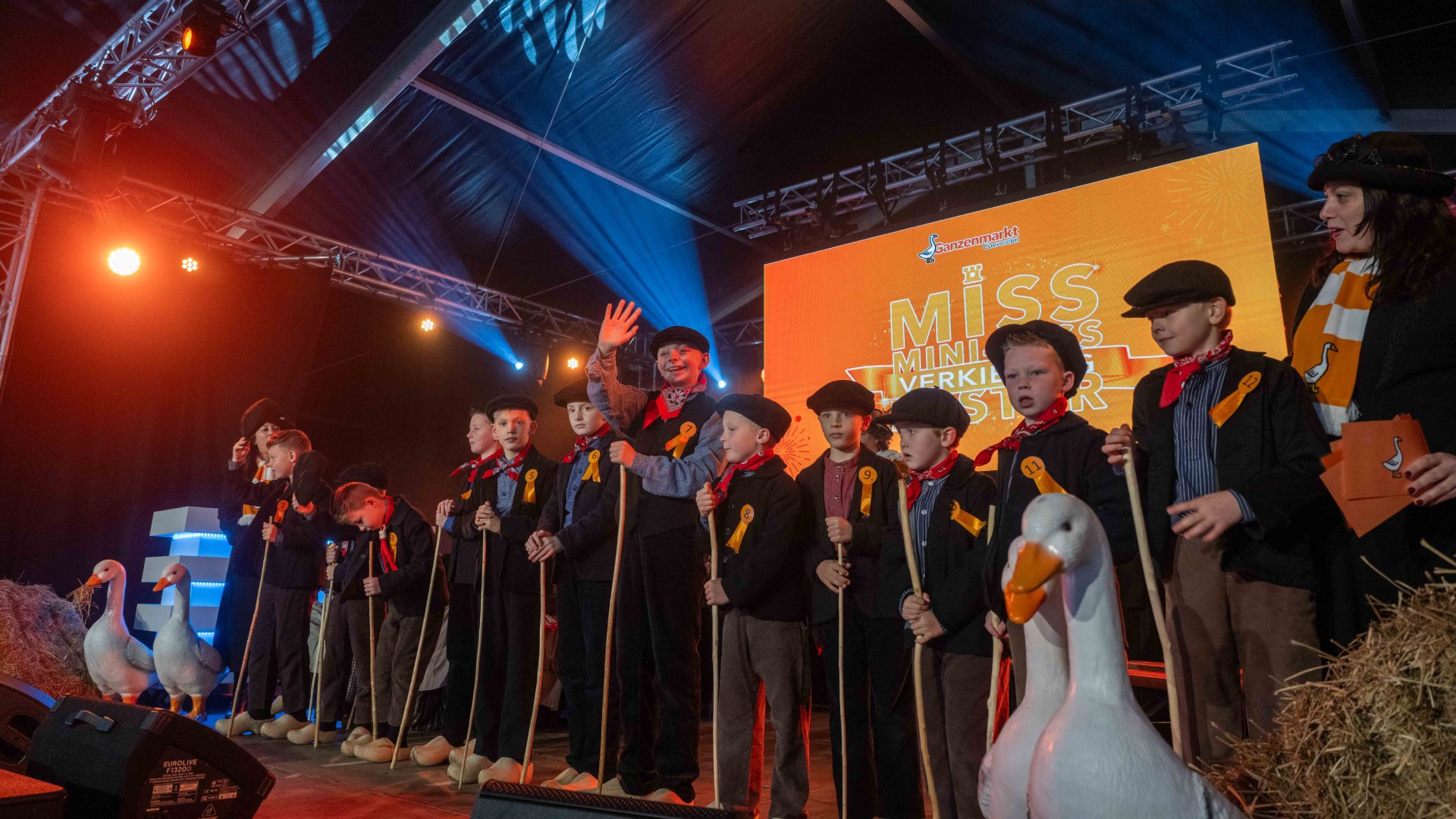 In Beeld: Laatste dag Ganzenmarkt Coevorden met verkiezingen