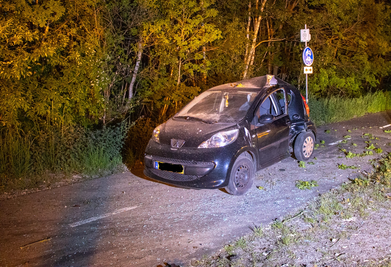 Automobilist gewond na eenzijdig ongeluk in Nieuw-Dordrecht