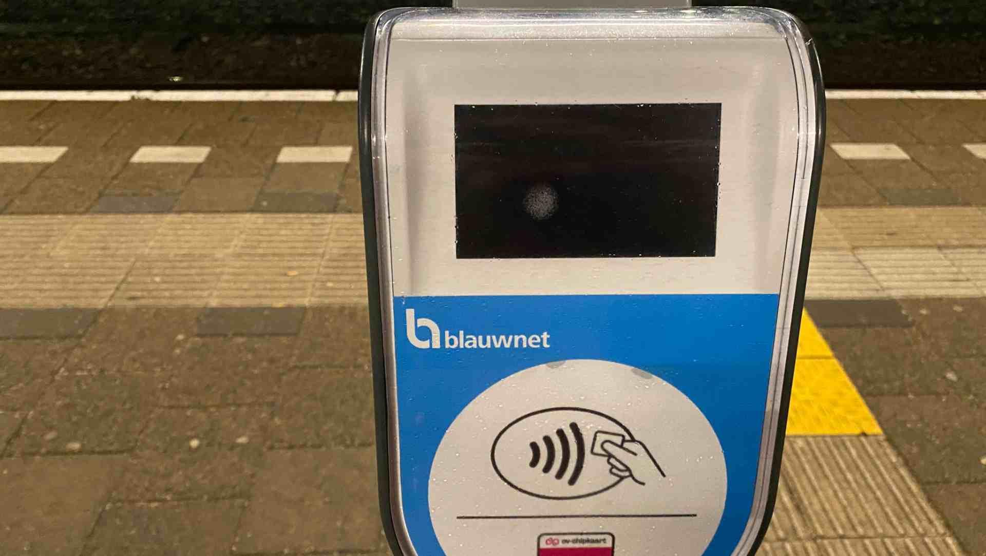 Wat is er aan de hand met de incheckpaaltjes op station Coevorden?