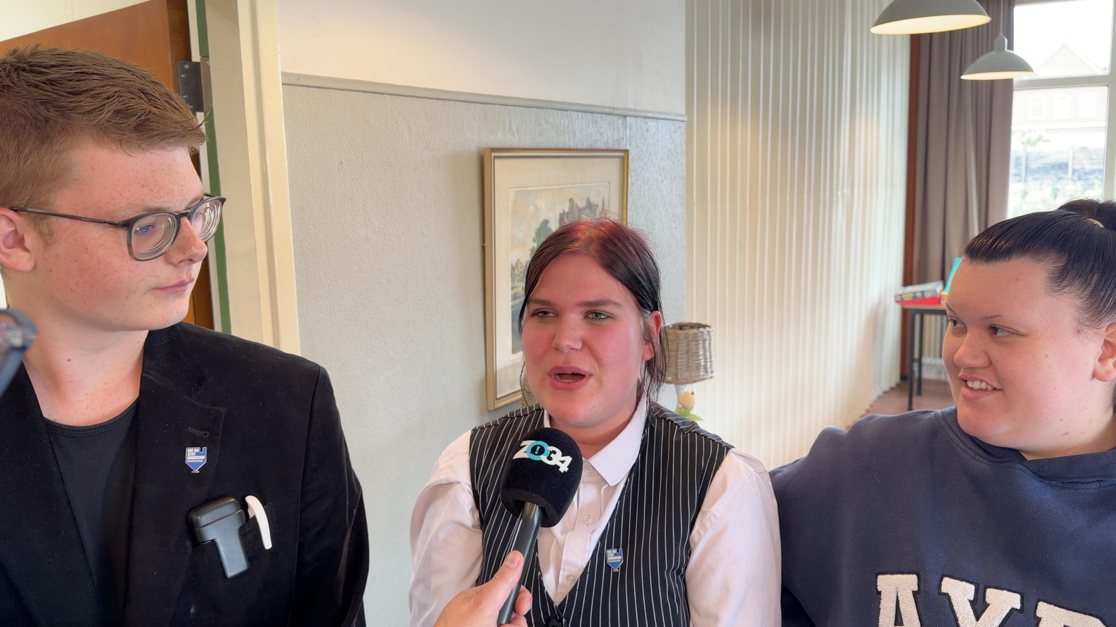 Jongeren rollen rode loper uit voor minister en veiligheid in Klazienaveen