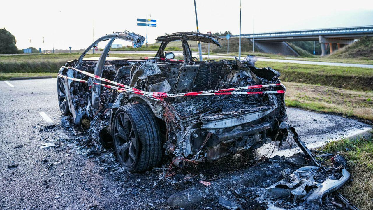 Roswinkel, autobrand, brand, 112, carpoolplaats