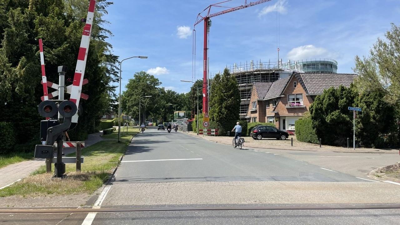 De huidige Kerkhoflaan: Een druk bezochte straat, vooral door fietsers